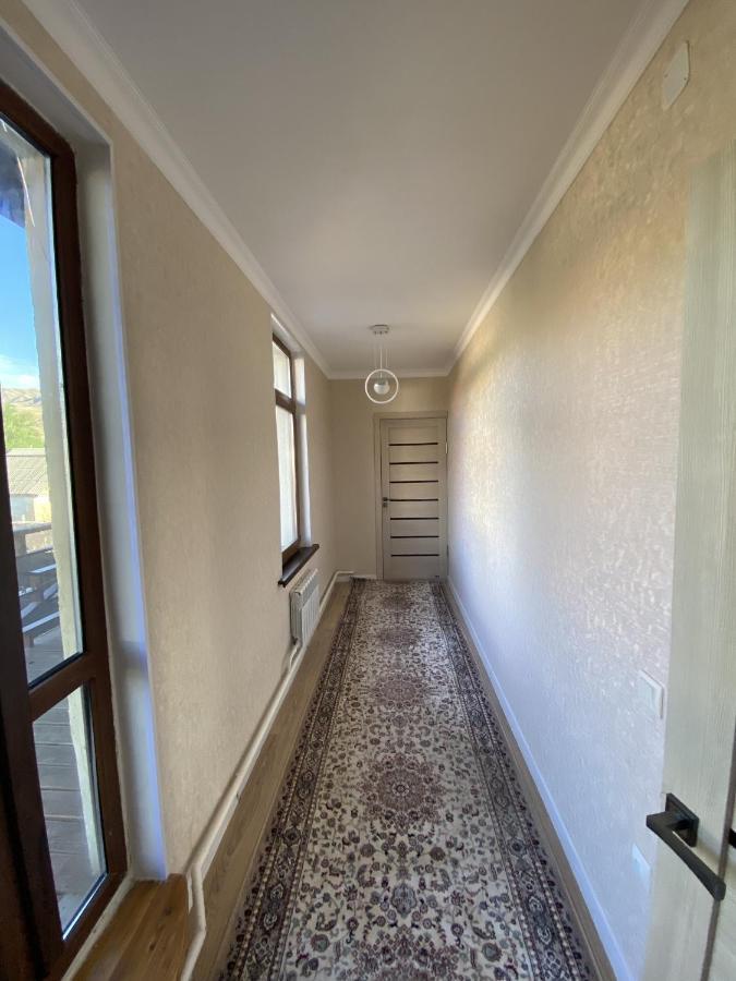 Naryn Guest House Tenir Too מראה חיצוני תמונה