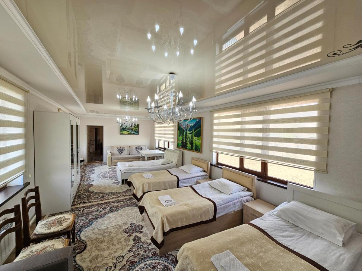 Naryn Guest House Tenir Too מראה חיצוני תמונה